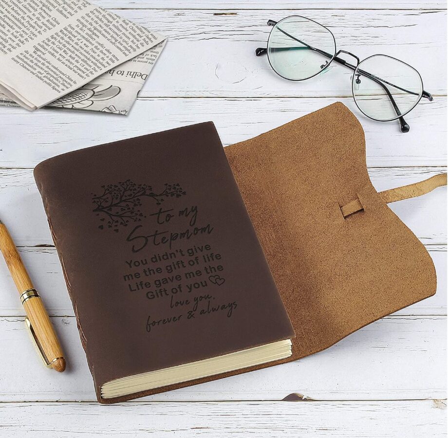 Personalized Leather Journals For Stepmom Gifts Engraved Antique Writing Notebooks Handmade Leather Bound Notepads For Best Bonus Mom Journal Travel Diary Ideal Gift Mothers Day From Son Daughter 1 - Stepmom Gifts | Cubebik Blog