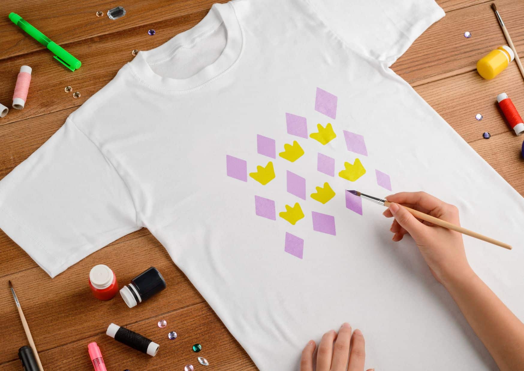 DIY Tie or T shirt Painting - father's day crafts | CubeBik Blog