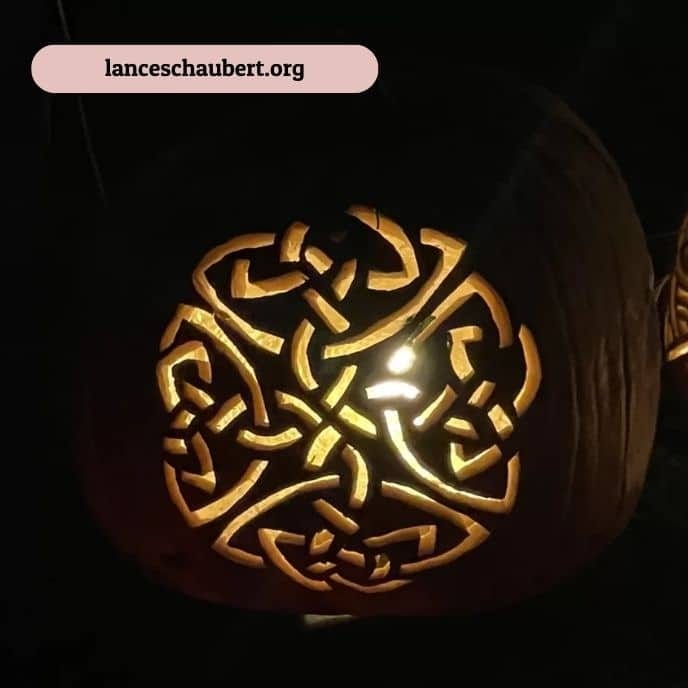 Celtic Knotwork - pumpkin carving ideas | CubeBik Blog