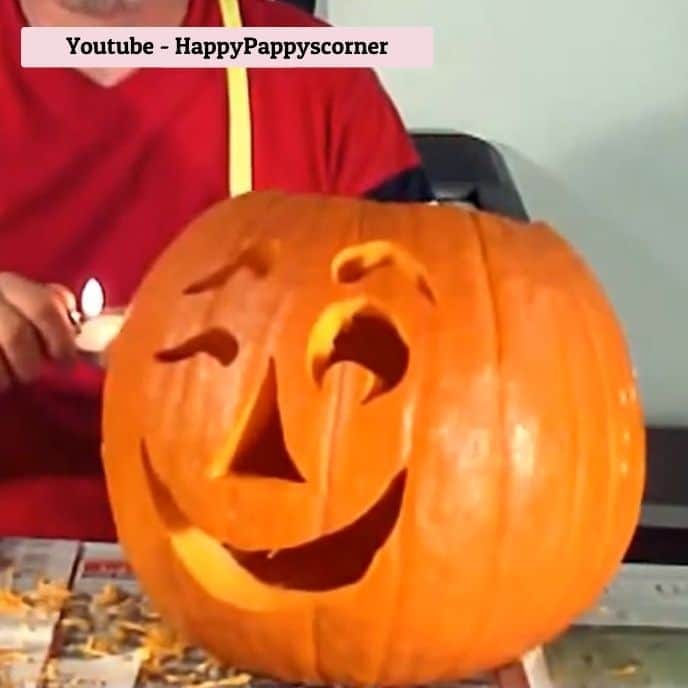 Winking Pumpkin - pumpkin carving ideas | CubeBik Blog